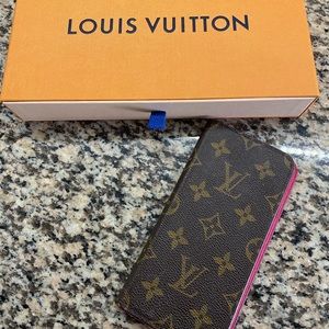 Louis Vuitton I Phone Plus Case